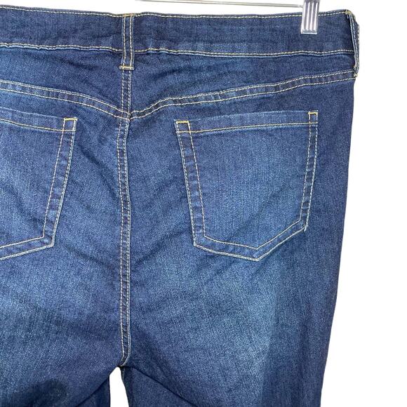 Torrid Classic Skinny Jeans In Capulet Vintage Stretch Medium Wash Size 16R NWT - Picture 16 of 16